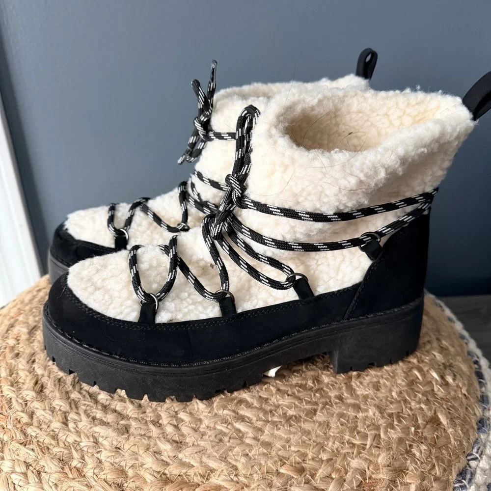Journee Collection Black and Cream Block Heel Winter Boots